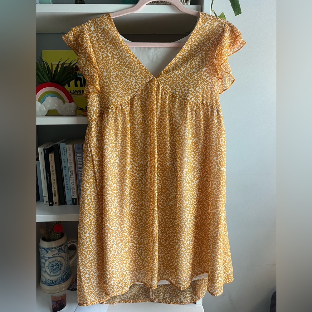 Floral summer dress 🌼🤍🌞